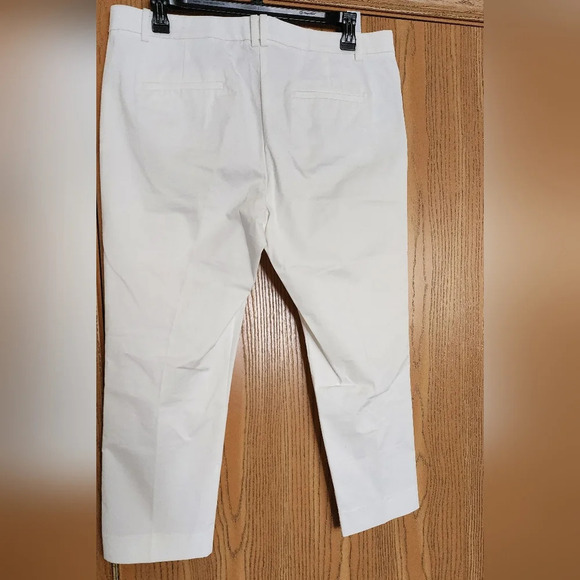 Ann Taylor White Ankle Pants Sz 16 (NWOT) - Picture 9 of 14